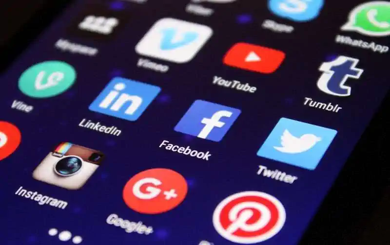 Online Dating Safety: Protect Yourself While Finding Love